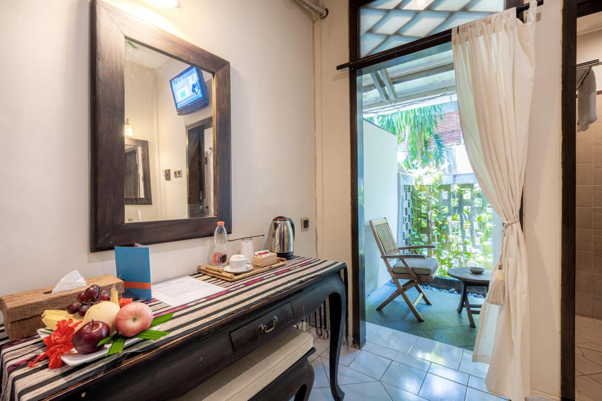 Samawa Transit Hotel Sumbawa Besar Exteriör bild