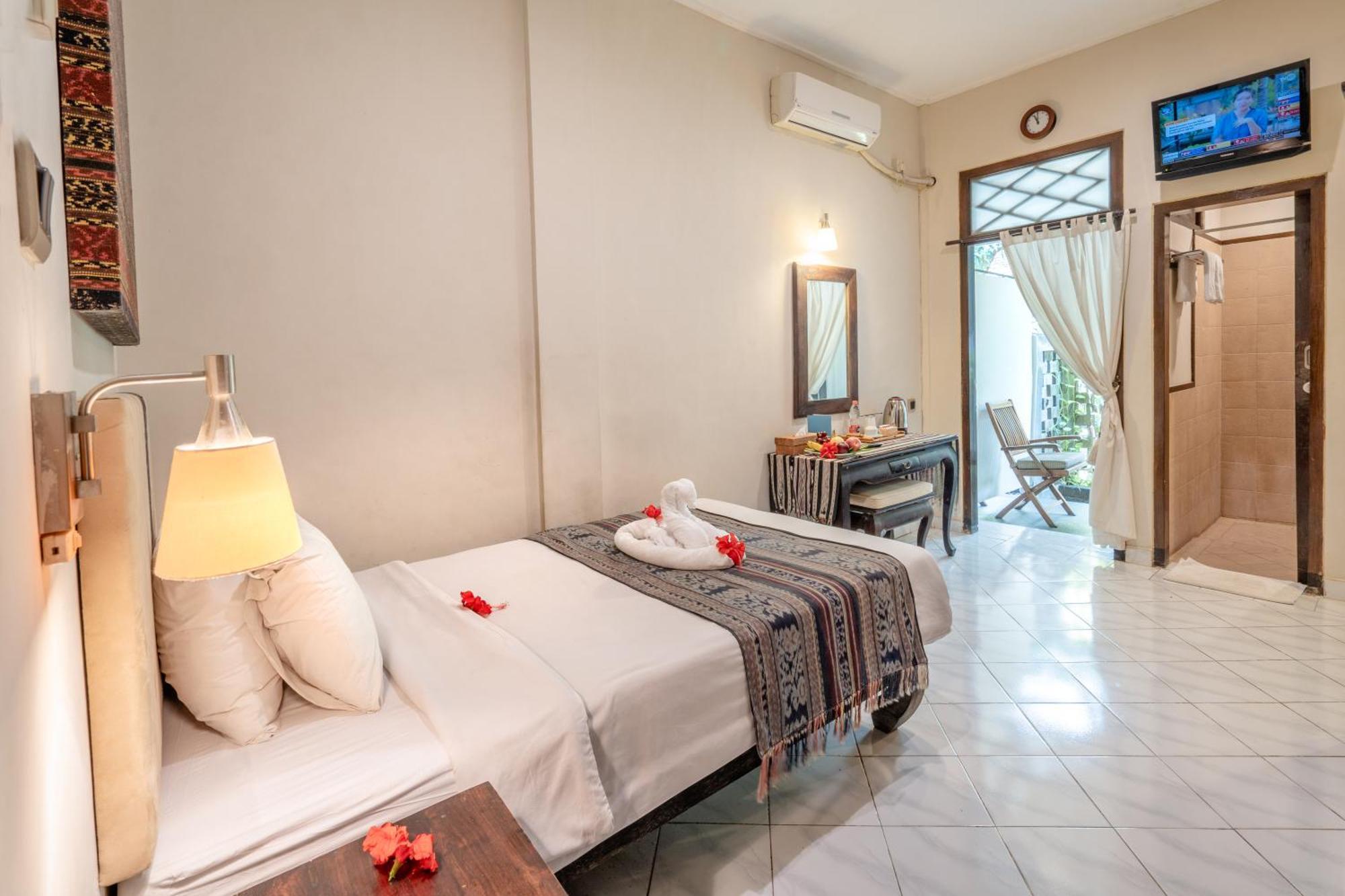 Samawa Transit Hotel Sumbawa Besar Exteriör bild