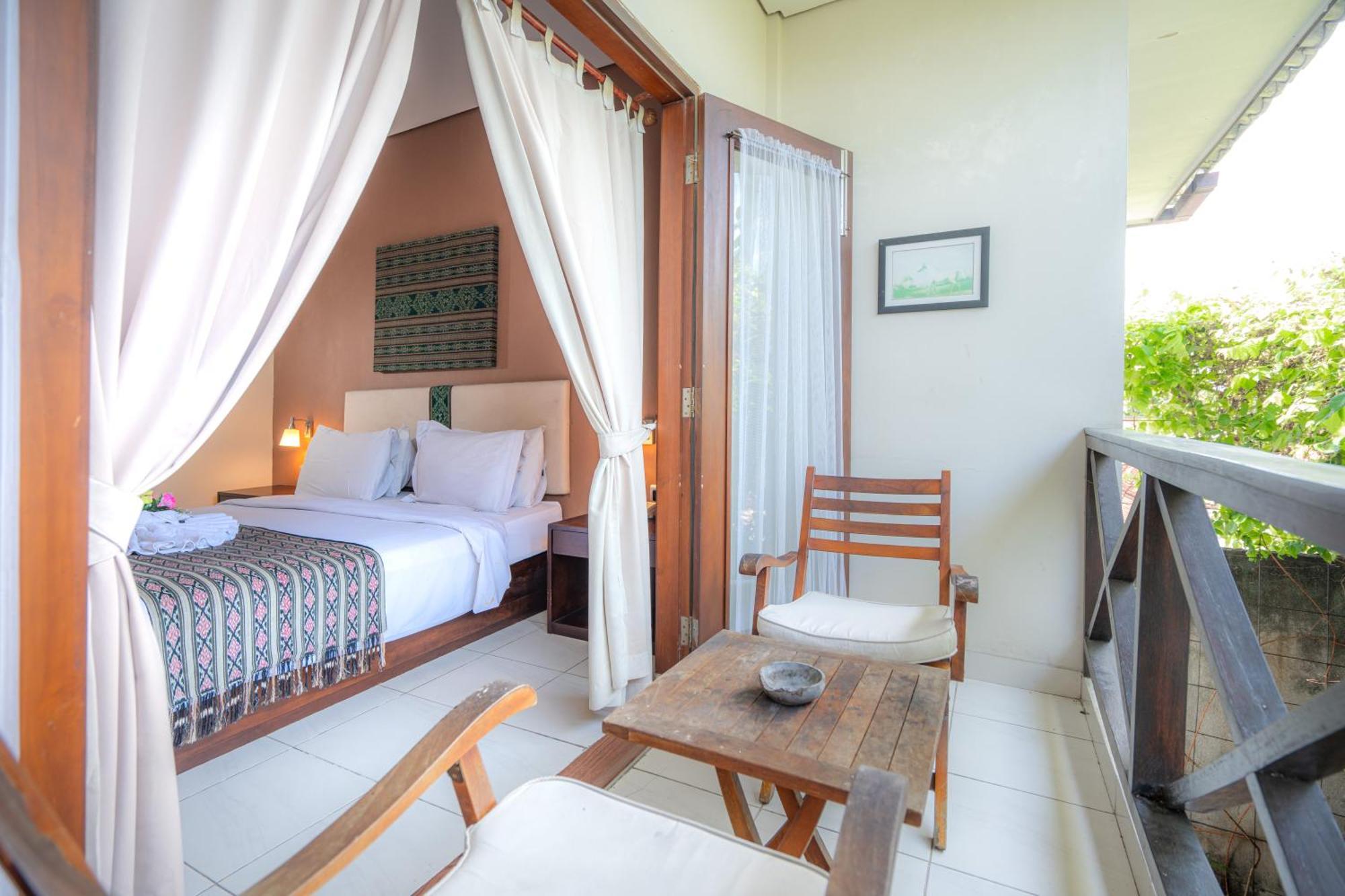 Samawa Transit Hotel Sumbawa Besar Exteriör bild