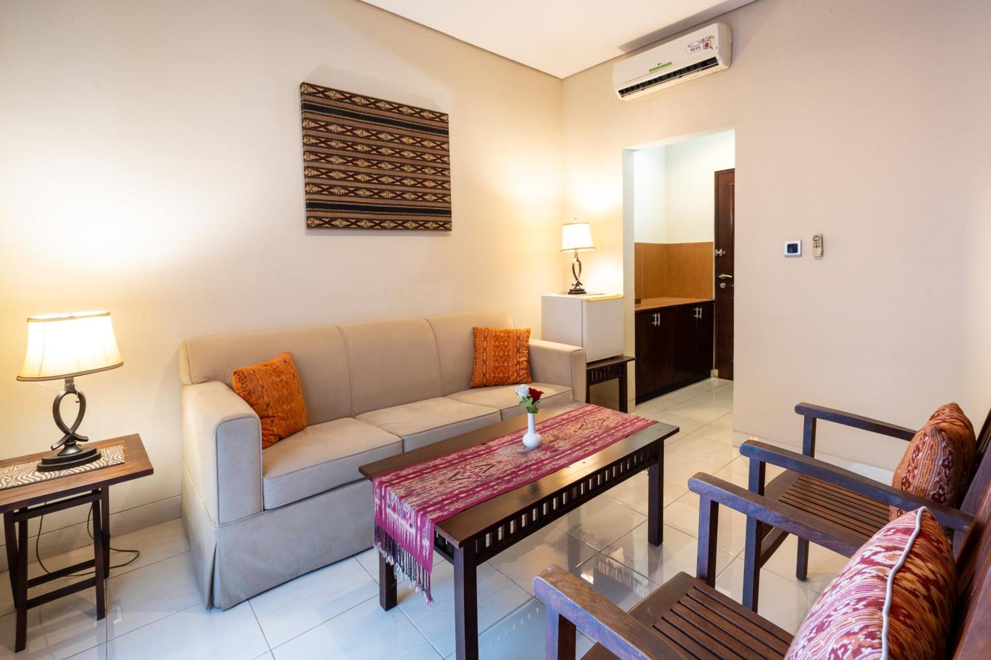 Samawa Transit Hotel Sumbawa Besar Exteriör bild